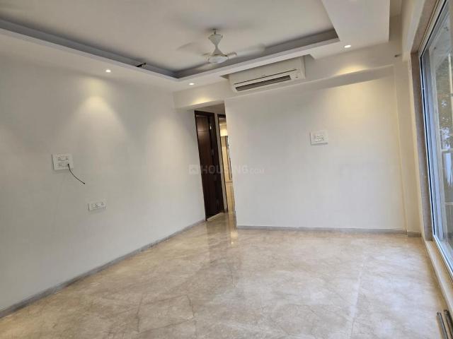 2 BHK Apartment in Khar West for rent Mumbai. The reference number is 21205328