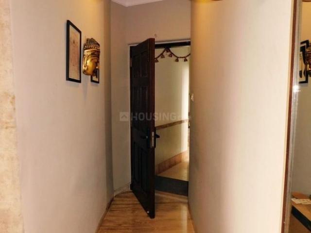 2 BHK Apartment in Khar West for rent Mumbai. The reference number is 21345078