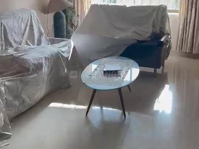 2 BHK Apartment in Khar West for rent Mumbai. The reference number is 21365912
