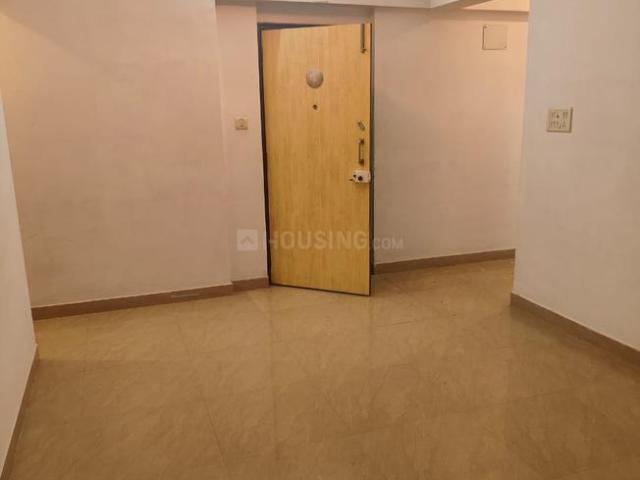 2 BHK Apartment in Khar West for resale Mumbai. The reference number is 16780233