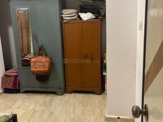 2 BHK Apartment in Khar West for resale Mumbai. The reference number is 21193580