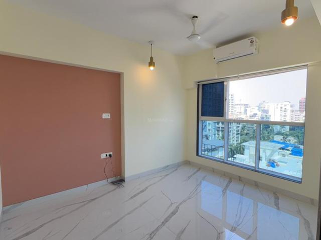 2 BHK Apartment in Khar West for resale Mumbai. The reference number is 21308922