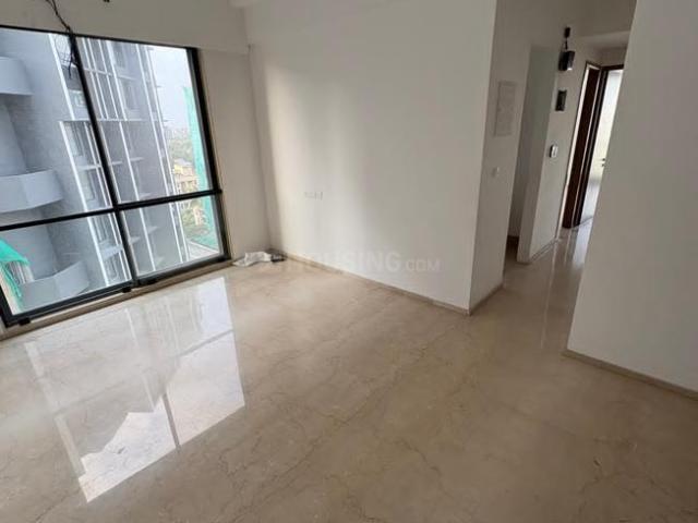 2 BHK Apartment in Khar West for resale Mumbai. The reference number is 21342016