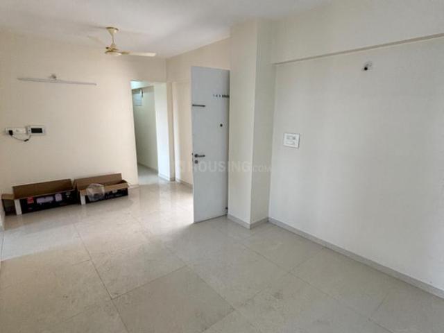 2 BHK Apartment in Kharadi for rent Pune. The reference number is 16737014