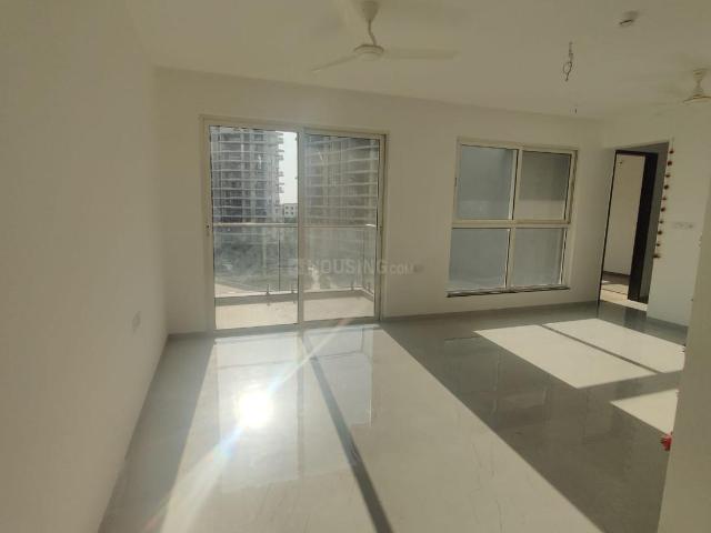 2 BHK Apartment in Kharadi for rent Pune. The reference number is 17136596