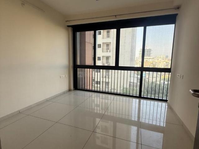 2 BHK Apartment in Kharadi for rent Pune. The reference number is 18789130