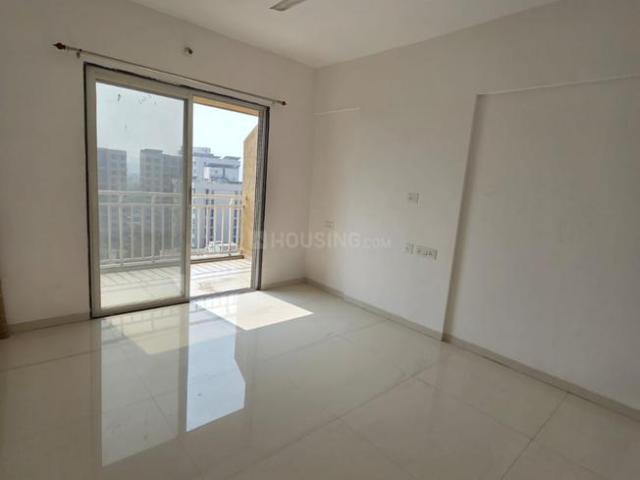 2 BHK Apartment in Kharadi for rent Pune. The reference number is 19769754