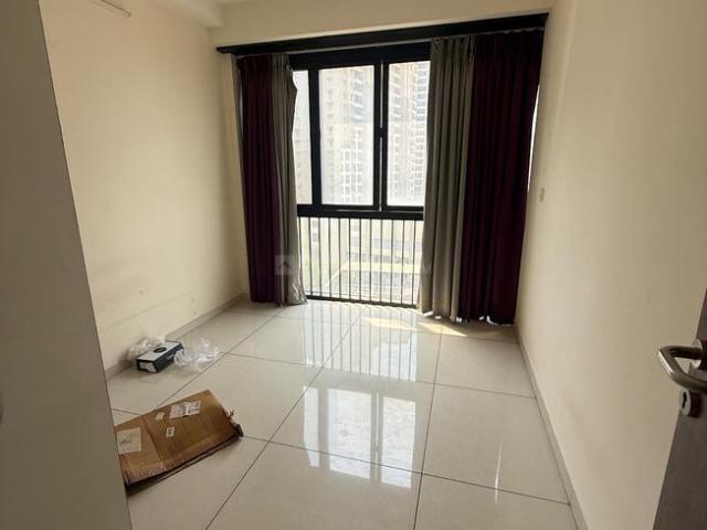 2 BHK Apartment in Kharadi for rent Pune. The reference number is 19802261