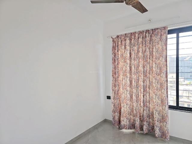 2 BHK Apartment in Kharadi for rent Pune. The reference number is 19848042