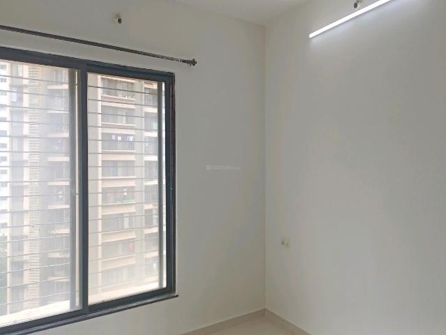 2 BHK Apartment in Kharadi for rent Pune. The reference number is 20242358