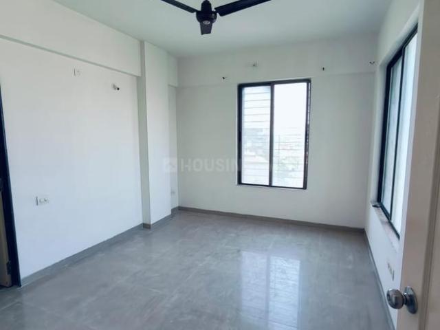 2 BHK Apartment in Kharadi for rent Pune. The reference number is 20377940