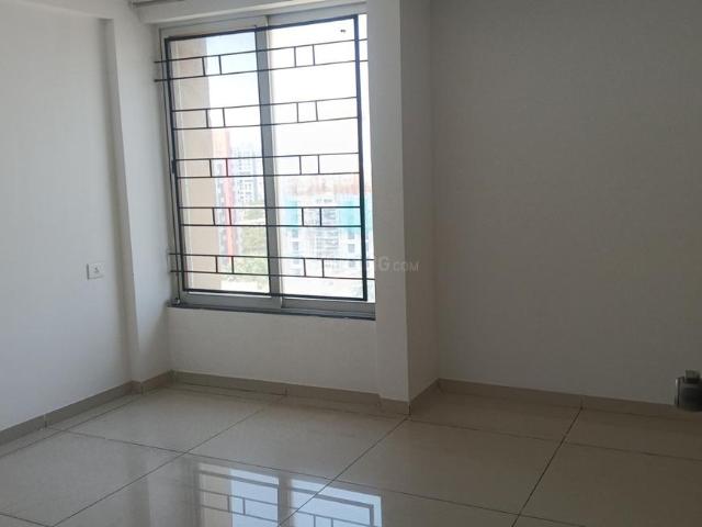 2 BHK Apartment in Kharadi for rent Pune. The reference number is 20396442