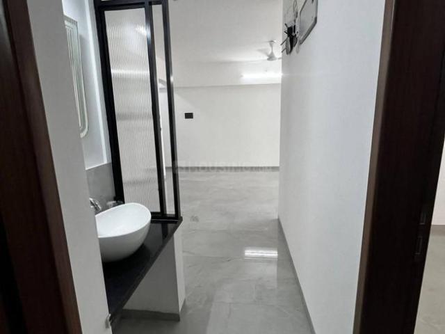 2 BHK Apartment in Kharadi for rent Pune. The reference number is 20458612