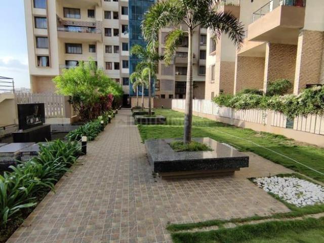 2 BHK Apartment in Kharadi for rent Pune. The reference number is 20450008
