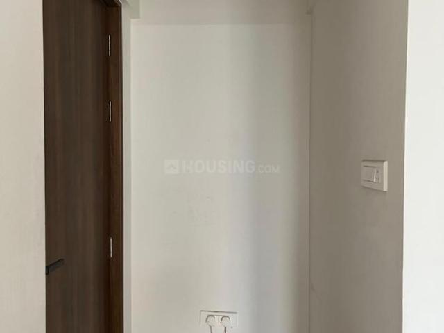 2 BHK Apartment in Kharadi for rent Pune. The reference number is 20620677