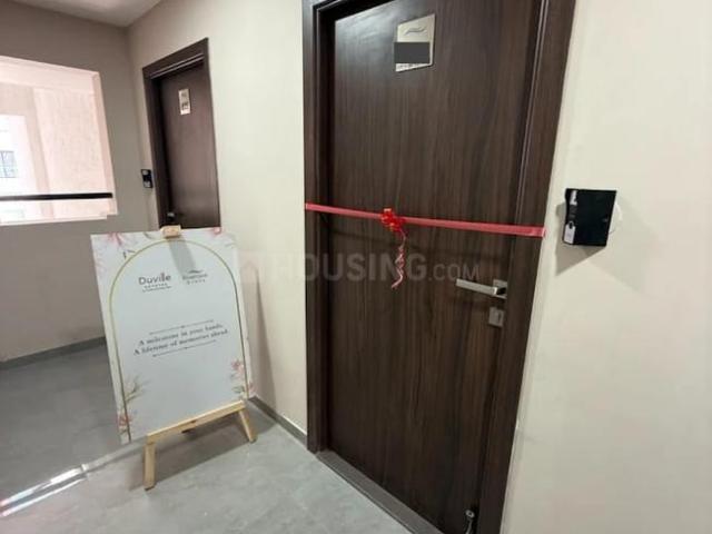 2 BHK Apartment in Kharadi for rent Pune. The reference number is 20740117
