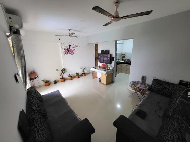 2 BHK Apartment in Kharadi for rent Pune. The reference number is 20791309