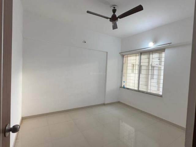 2 BHK Apartment in Kharadi for rent Pune. The reference number is 20879151