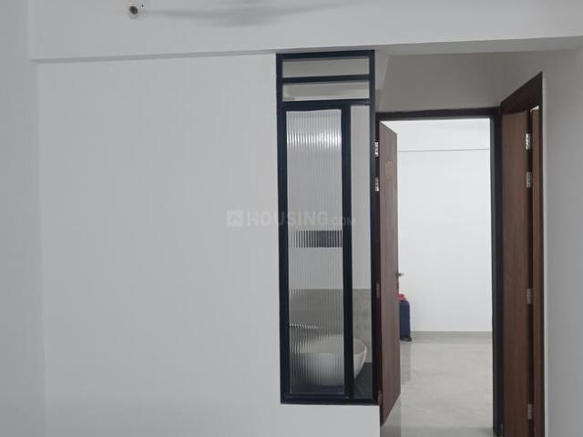 2 BHK Apartment in Kharadi for rent Pune. The reference number is 20892479