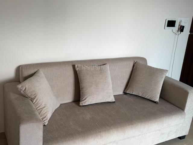 2 BHK Apartment in Kharadi for rent Pune. The reference number is 20907726