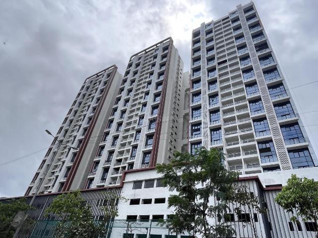 2 BHK Apartment in Kharadi for rent Pune. The reference number is 20910245