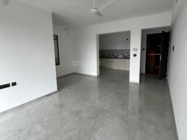2 BHK Apartment in Kharadi for rent Pune. The reference number is 20950995