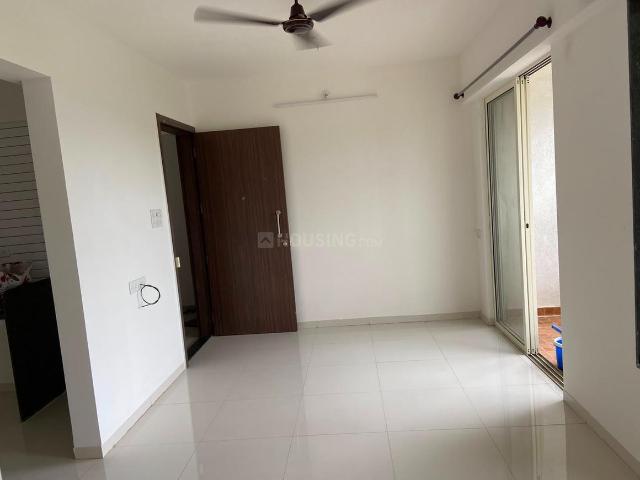 2 BHK Apartment in Kharadi for rent Pune. The reference number is 20971945