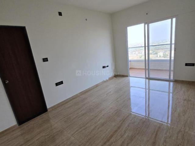 2 BHK Apartment in Kharadi for rent Pune. The reference number is 21002815