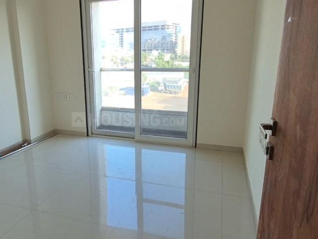 2 BHK Apartment in Kharadi for rent Pune. The reference number is 21023170