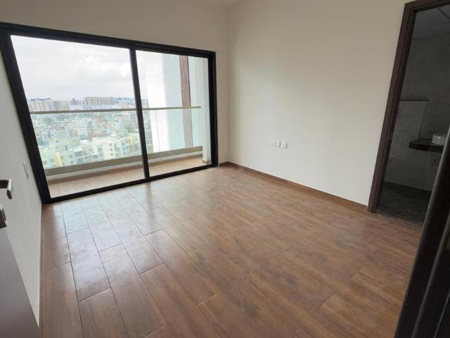 2 BHK Apartment in Kharadi for rent Pune. The reference number is 21056810