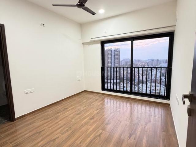 2 BHK Apartment in Kharadi for rent Pune. The reference number is 21108234