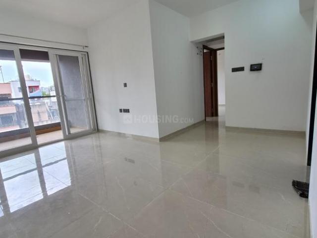 2 BHK Apartment in Kharadi for rent Pune. The reference number is 21124398