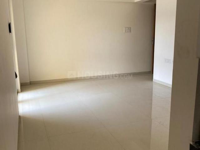 2 BHK Apartment in Kharadi for rent Pune. The reference number is 21154047