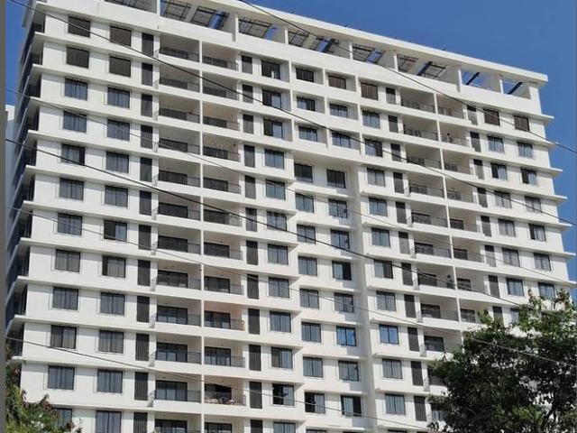 2 BHK Apartment in Kharadi for resale Pune. The reference number is 20814402