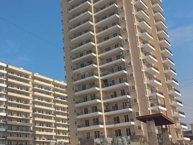 2 BHK Apartment in Kharar for rent Mohali. The reference number is 14208661