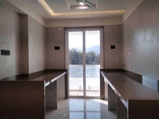 2 BHK Apartment in Kharghar for resale Navi Mumbai. The reference number is 19111638