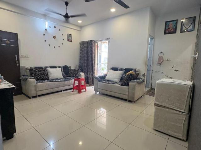 2 BHK Apartment in Khodiyar Nagar for resale Vadodara. The reference number is 21049757