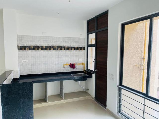 2 BHK Apartment in Khokhra for rent Ahmedabad. The reference number is 20425966
