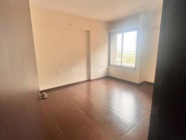 2 BHK Apartment in Kiwale for rent Pune. The reference number is 20833971