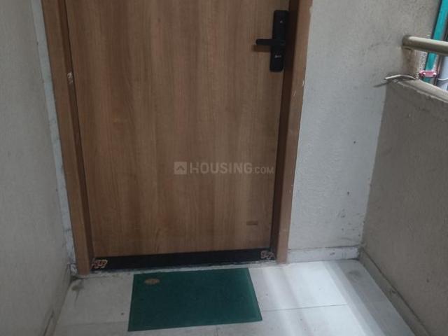 2 BHK Apartment in Kiwale for rent Pune. The reference number is 21040324