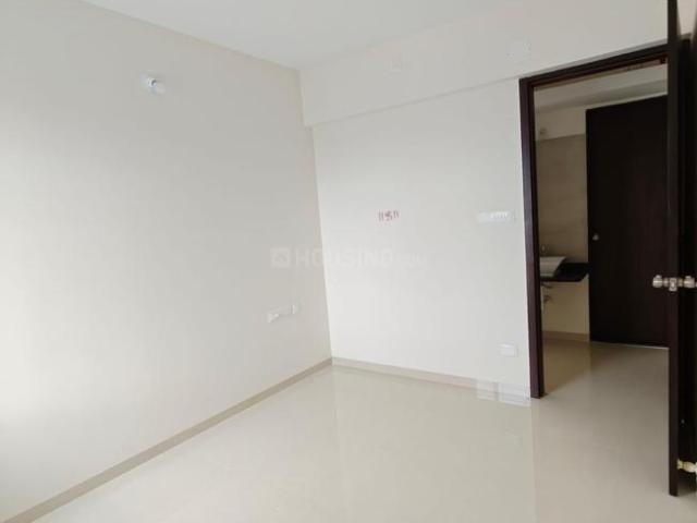 2 BHK Apartment in Kiwale for rent Pune. The reference number is 21064759