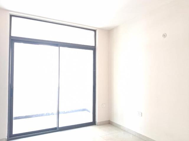 2 BHK Apartment in Kishan Ganj for rent New Delhi. The reference number is 20782865