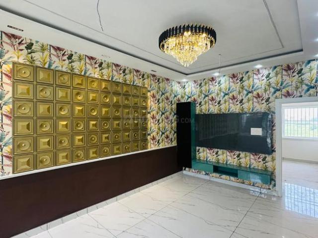 2 BHK Apartment in Kishanpura for resale Zirakpur. The reference number is 21268711
