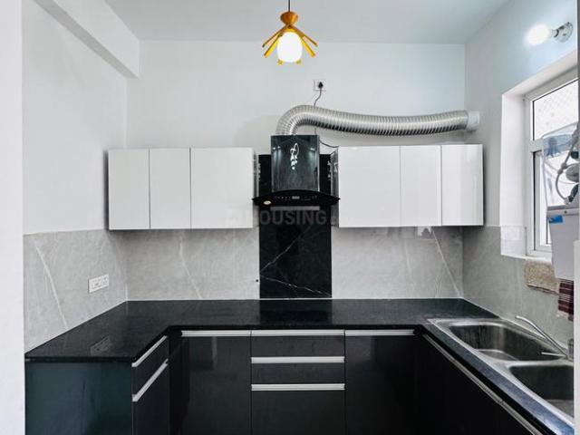 2 BHK Apartment in Kishanpura for resale Zirakpur. The reference number is 21276386