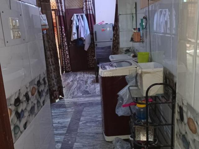 2 BHK Apartment in Krishna Nagar for resale New Delhi. The reference number is 16868007