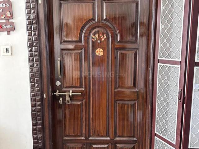 2 BHK Apartment in Kukatpally for rent Hyderabad. The reference number is 21261756