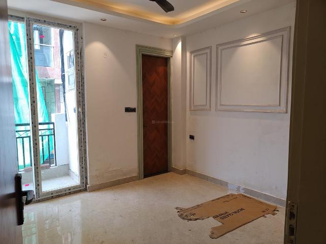 2 BHK Apartment in Kulesara for resale Noida. The reference number is 21222994