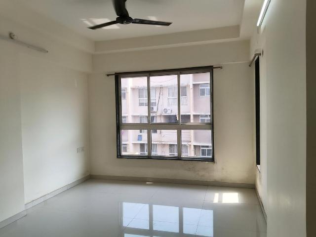 2 BHK Apartment in Kurla East for rent Mumbai. The reference number is 19390735