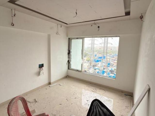 2 BHK Apartment in Kurla East for rent Mumbai. The reference number is 21159891