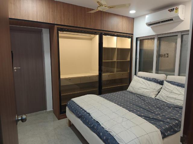 2 BHK Apartment in Kurla East for resale Mumbai. The reference number is 18218163